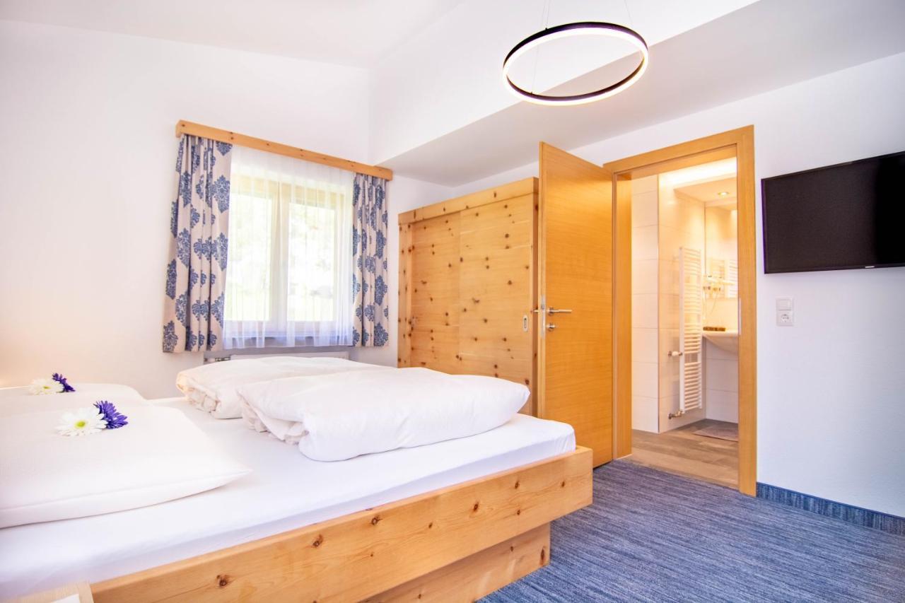 Koecks Bed & Breakfast Galtuer Luaran gambar