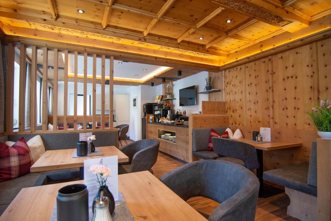 Koecks Bed & Breakfast Galtuer Luaran gambar