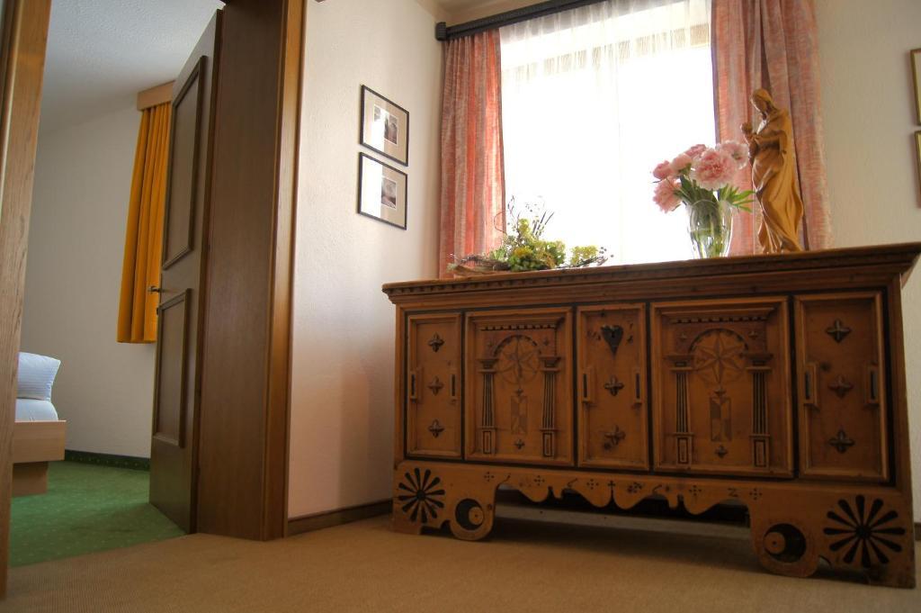 Koecks Bed & Breakfast Galtuer Luaran gambar